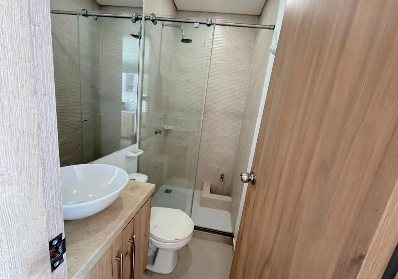 Apartamento 8 Vista Al Mar, Playa Rodadero, Santa Marta Colombia