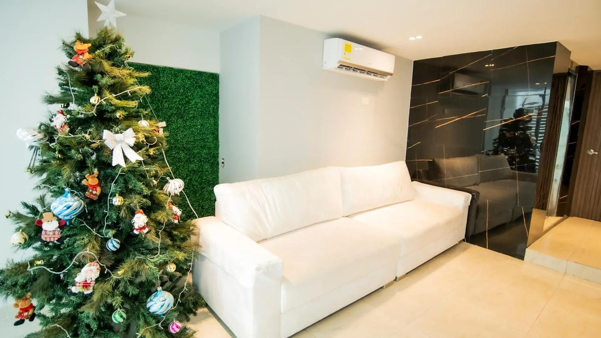 Apartamento 8 Vista Al Mar, Playa Rodadero, Santa Marta Colombia