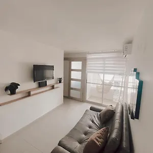 https://lovely-2-bedroom-apartment-with-pool-and-gym.cartagena-hotels.org