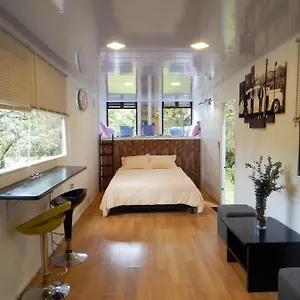 https://villa-cubo-de-ensueno-santa-elena.colombiamedellinhotels.com